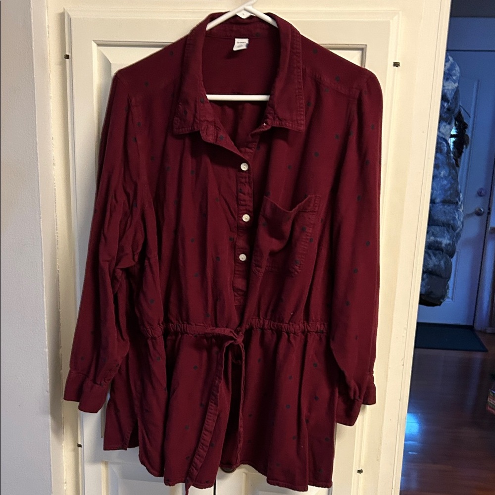 Women's Burgundy Button-Up Top 3x